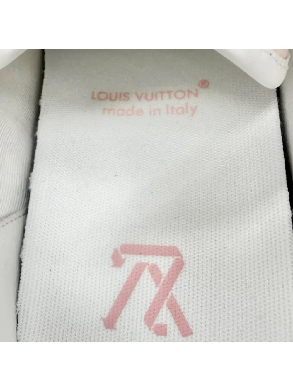 Louis Vuitton LV Lagoon Monogram Denim Rose Low-Top Sneakers Pink
